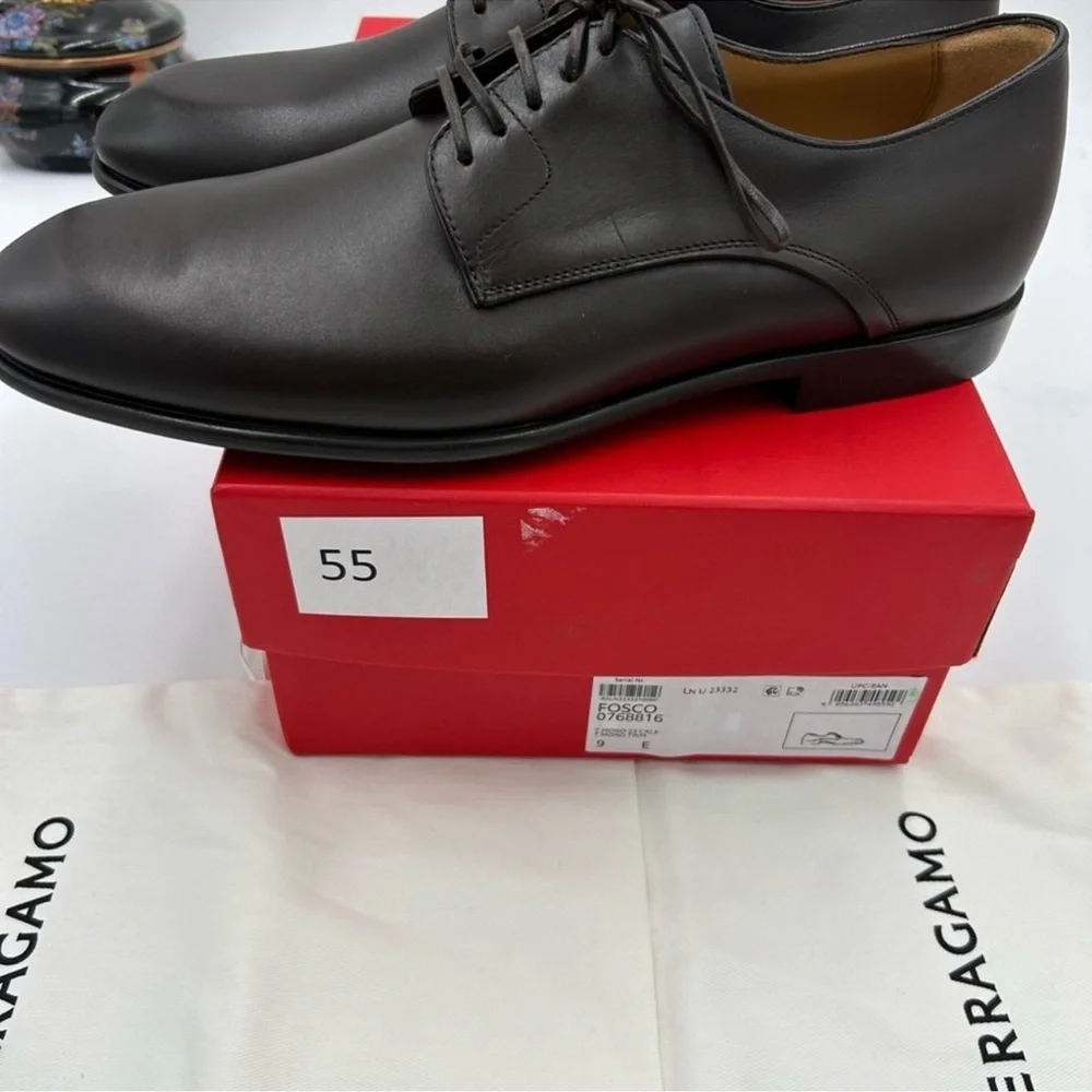 Men’s Salvador Ferragamo Fosco leather Oxford size 9E made in Italy